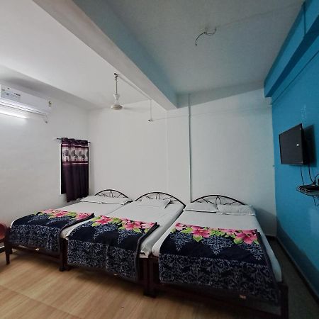 Goldan Palece Hotel Trimbak Exterior photo