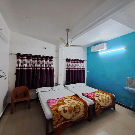 Goldan Palece Hotel Trimbak Exterior photo